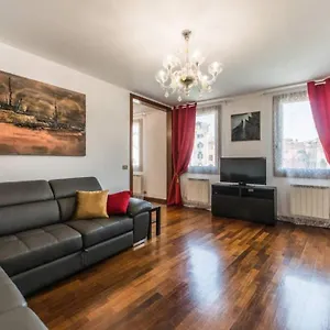 Apartment Rialto With Canal Grande View, Venice